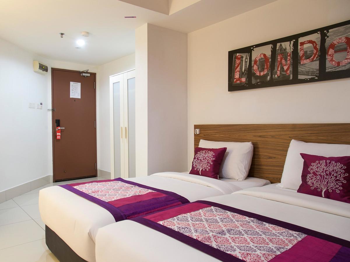 Oyo 180 V Hotel กัวลาลัมเปอร์ ภายนอก รูปภาพ