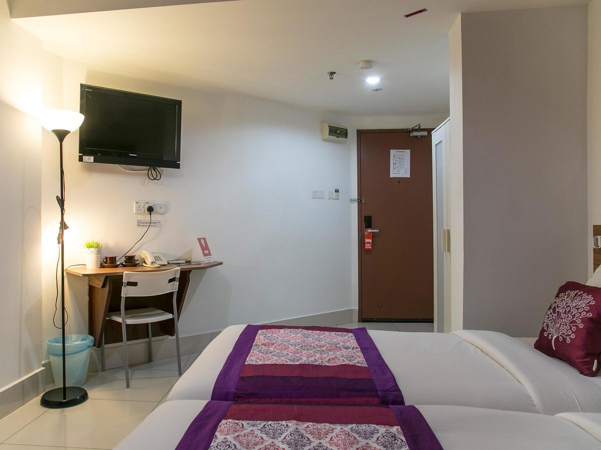 Oyo 180 V Hotel กัวลาลัมเปอร์ ภายนอก รูปภาพ