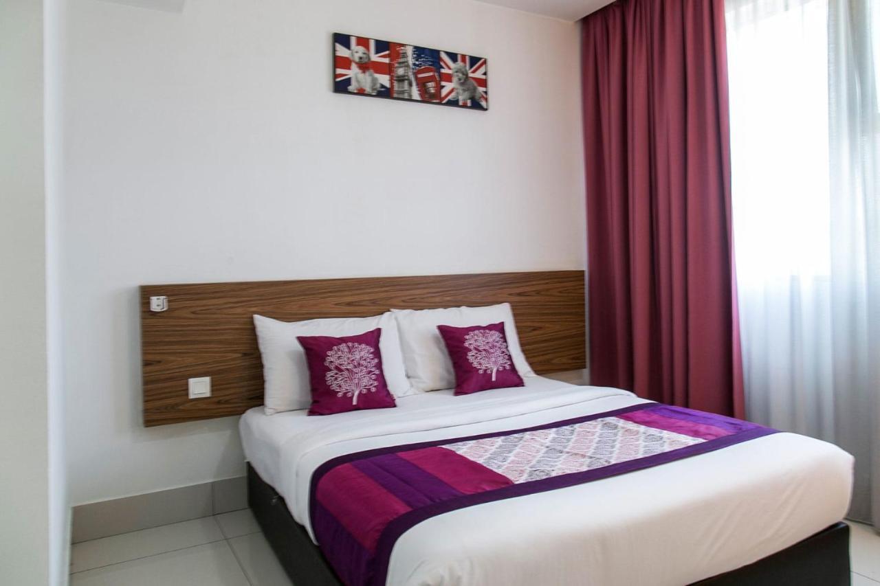 Oyo 180 V Hotel กัวลาลัมเปอร์ ภายนอก รูปภาพ